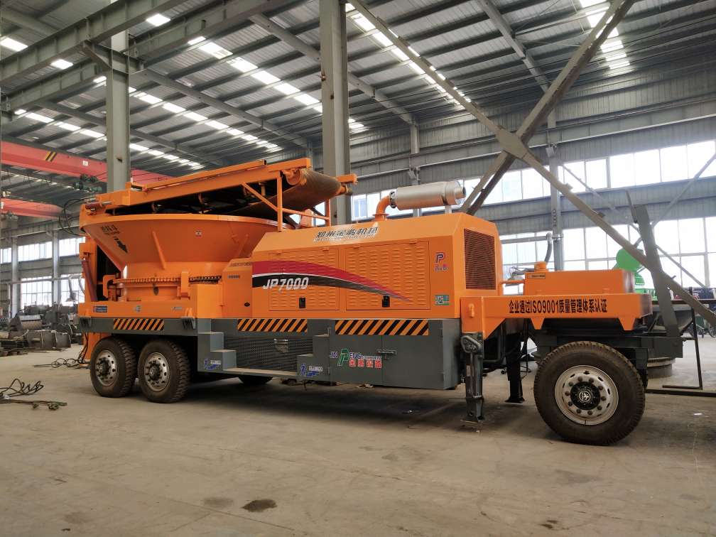 this is factory direct industrial horizontal wood crusher, wiht high capacity, large inlet size.