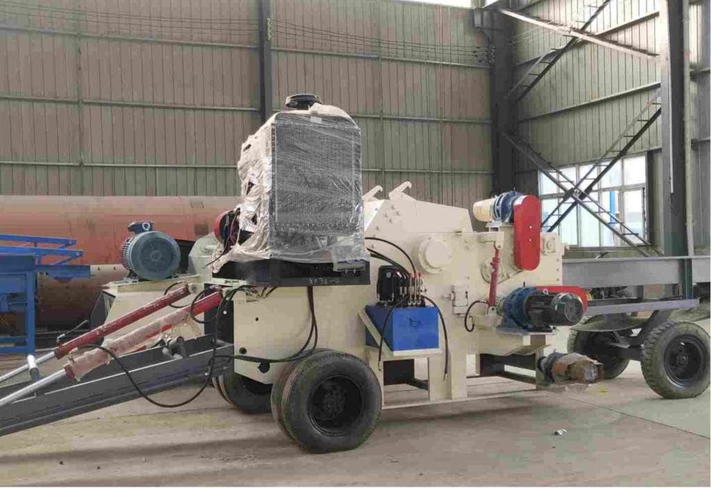 drum wood chipper processing wood pallets for textile steaming