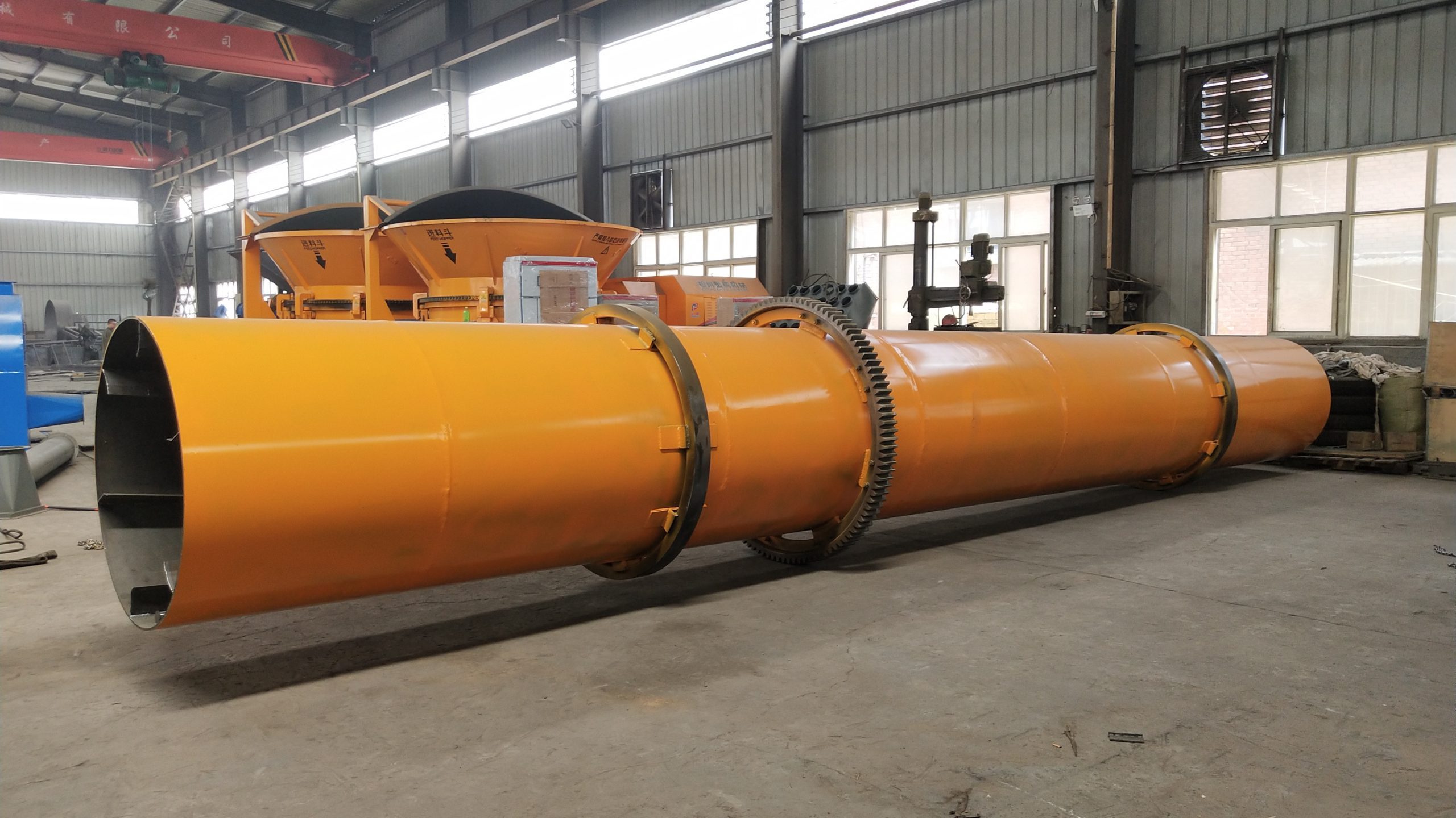 Industrial rotary drum dryer for biomass and waste drying